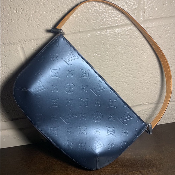 Louis Vuitton handbag - Picture 2 of 4